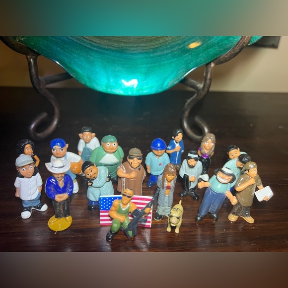 VERY RARE 19 Homies!!!!!! 2000 EDITION! MINT CONDITION!! - Picture 14 of 14